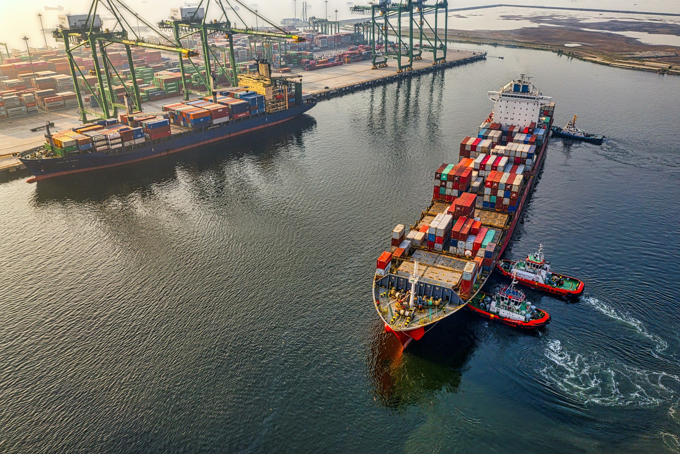 Real port and cargo operations